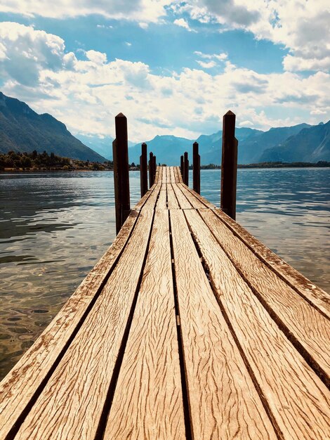 Pier über dem See gegen den Himmel