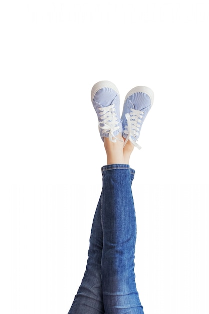 Piernas de mujer en jeans