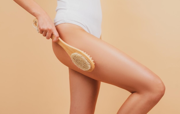 Piernas de mujer con piel limpia nalgas femeninas culo sin celulitis tratamiento de la piel cosmetología spa cosm