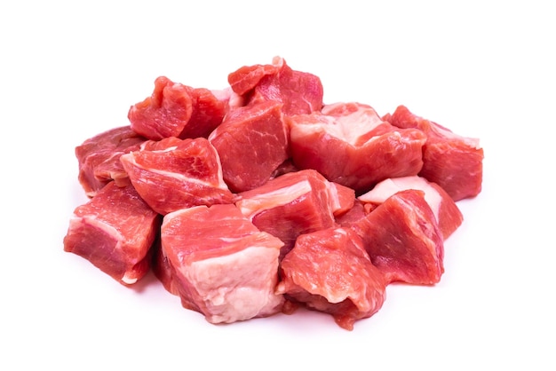 Piezas de cerdo crudas frescas aisladas