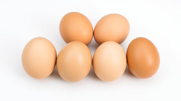 pila de huevos de gallina sobre un fondo blanco IA generativa