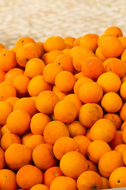 Pila de naranjas