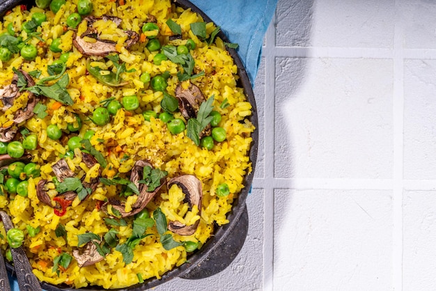 Pilaf vegetariano con setas