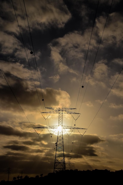 Pilão de energia de torre de transmissão elétrica de alta tensão