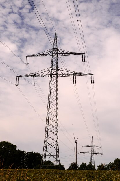 Pilão de energia de torre de transmissão elétrica de alta tensão