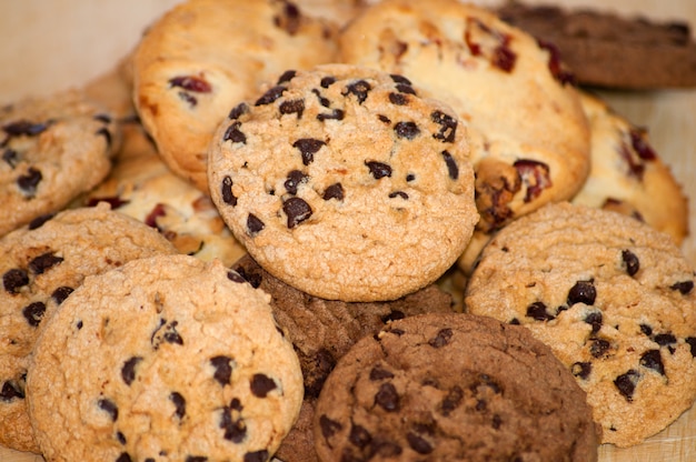 Pilha de biscoitos de chocolate