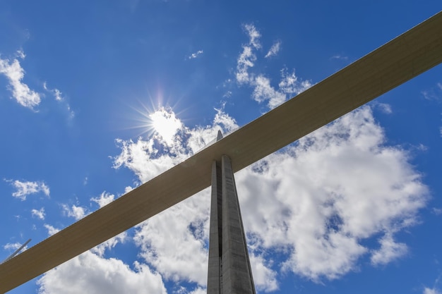 Uno de los pilones de hormigón del viaducto de Millau Aveyron Occitania Francia