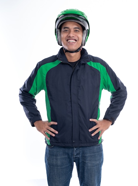 Piloto de moto homem asiático com uniforme