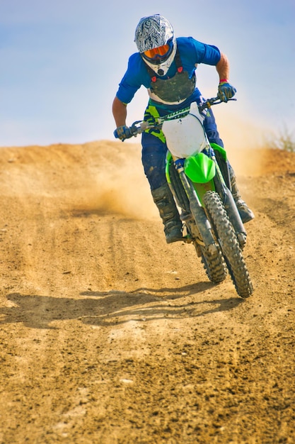 Piloto de motocross.