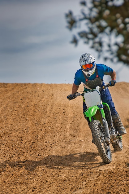 Piloto de motocross.