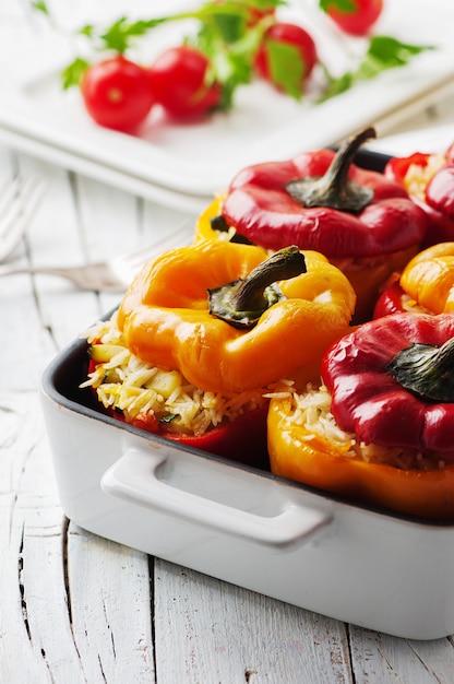 Pimentón vegetariano relleno con arroz