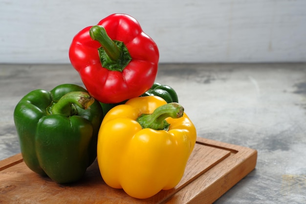 pimiento amarillo, rojo y verde