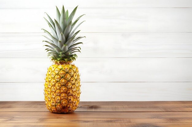 Piña en mesa de madera y fondo de pared de madera blanca Espacio de copia