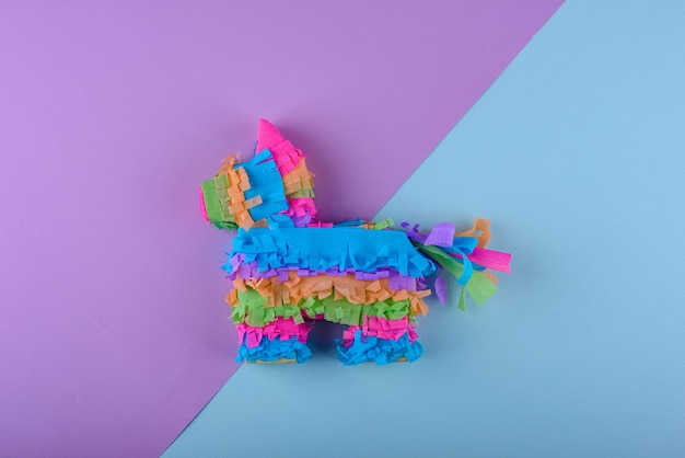 Pinata mexicana tradicional em forma de burro