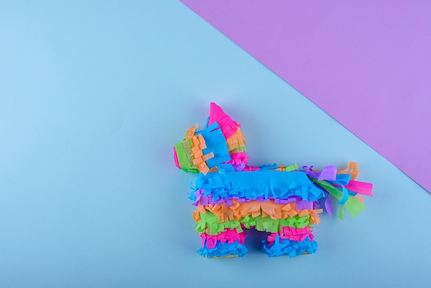 Piñata mexicana tradicional en forma de burro