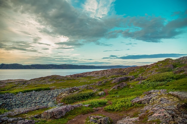 La pintoresca costa del mar de Barents