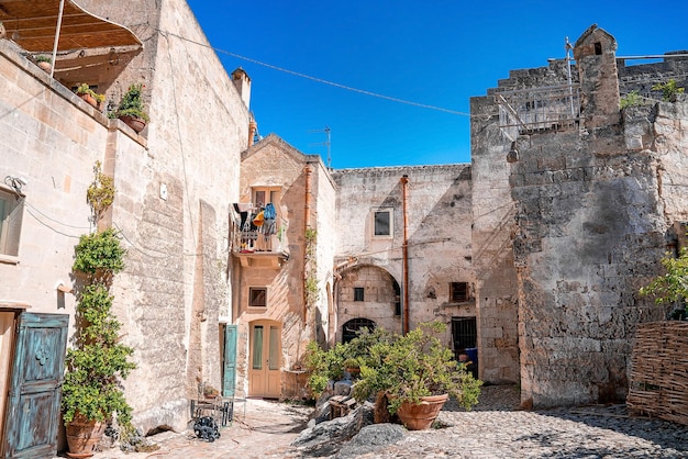 Pintorescas vistas panorámicas de verano soleado de Matera, provincia de Matera, región de Basilicata, Italia