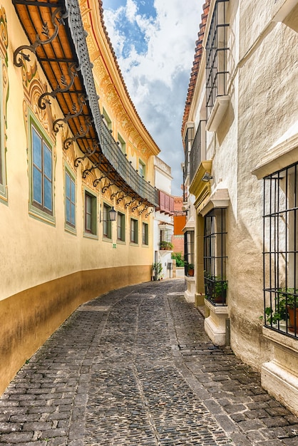 Pintoresco callejón dentro del Poble Espanyol Barcelona Cataluña España