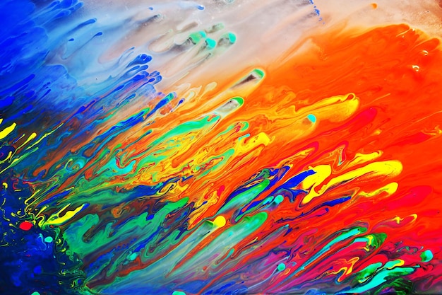 Pintura acrílica abstrata e colorida