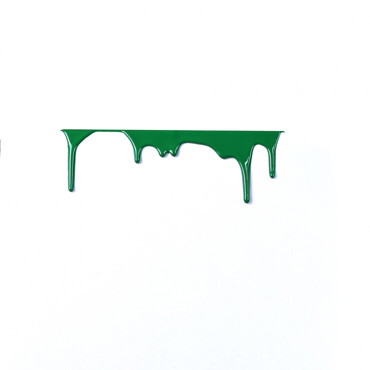 Foto pintura colorida goteando aislado sobre un fondo blanco.