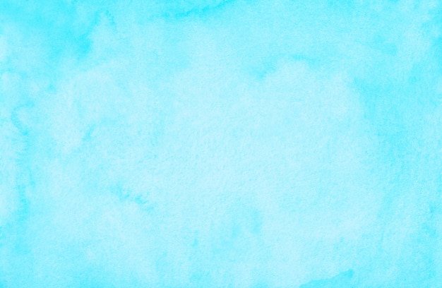 Pintura em aquarela de fundo azul ciano pastel. Aquarela brilhante céu azul manchas no papel. Quadro artístico.