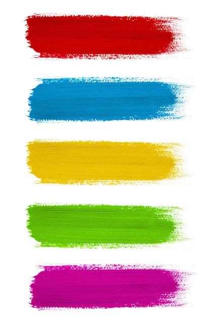 Pinturas de colores en blanco