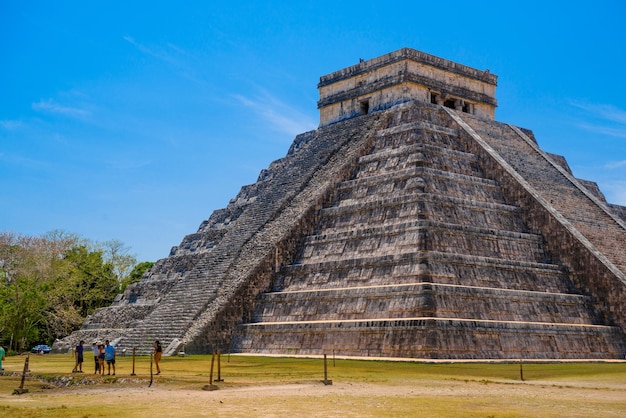 Pirâmide do templo de Kukulcan El Castillo Chichen Itza Yucatan México civilização maia