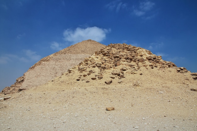 Foto pirâmides dahshur no deserto do saara do egito