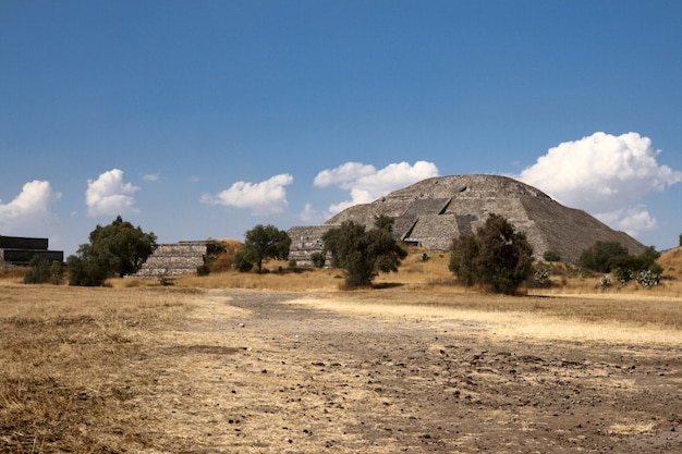 Pirâmides de teotihuacan