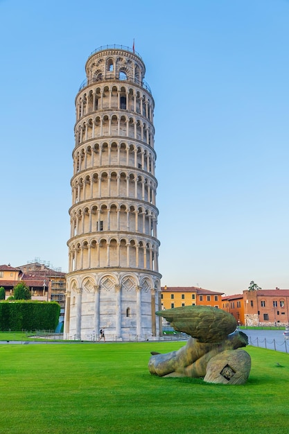 Pisa Itália 25 de junho de 2023 Magnífica arquitetura de Pisa Catedrais e torre inclinada de Pisa