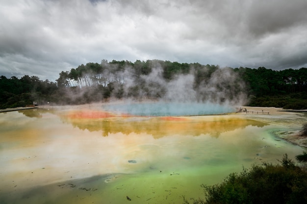 Piscina de champán en Rotorua, Nueva Zelanda