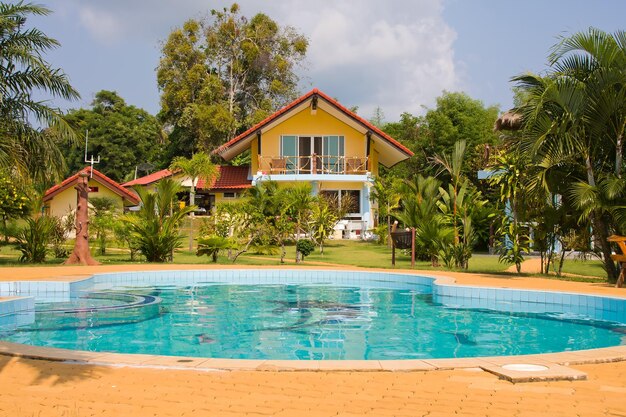 Foto piscina em casa tailândia