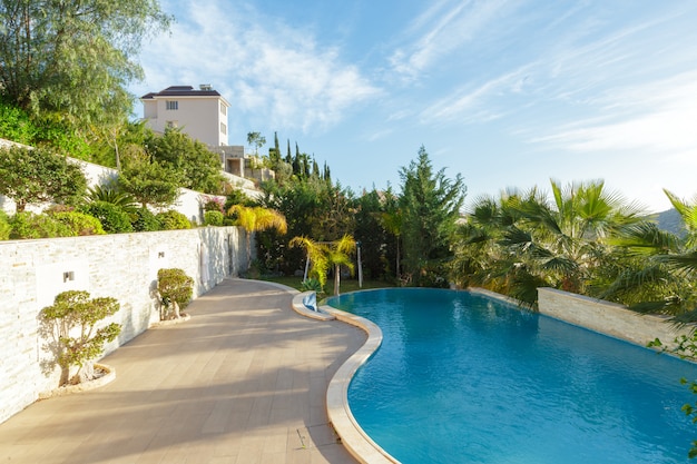 Piscina - hotel de luxo