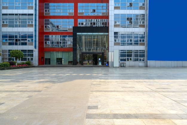 Foto piso vacío y edificio de oficinas en science park, chongqing, china