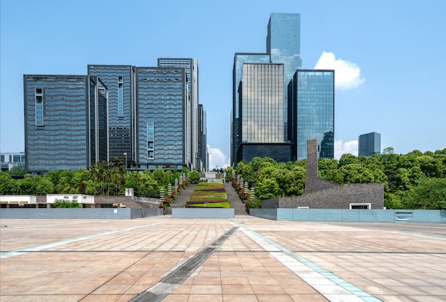 Foto pisos vacíos y edificios de oficinas en el centro financiero, chongqing, china