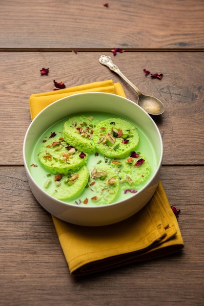 Pista Bread Rasmalai ist die optimierte Version des traditionellen Ras Malai mit Brotscheiben