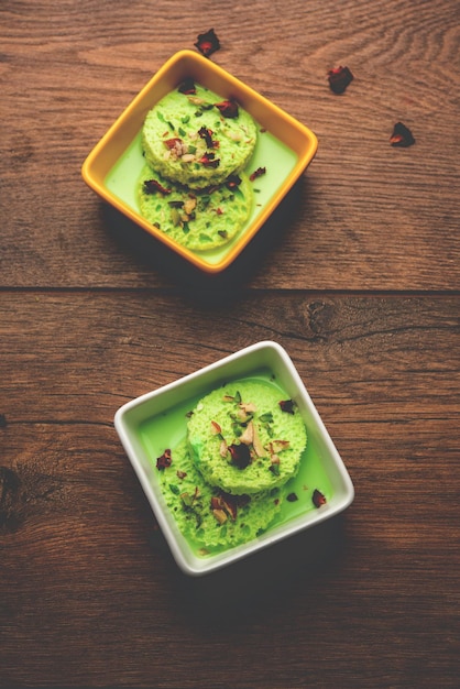 Pista Bread Rasmalai ist die optimierte Version des traditionellen Ras Malai mit Brotscheiben