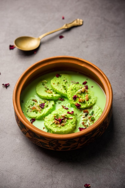 Pista Bread Rasmalai ist die optimierte Version des traditionellen Ras Malai mit Brotscheiben