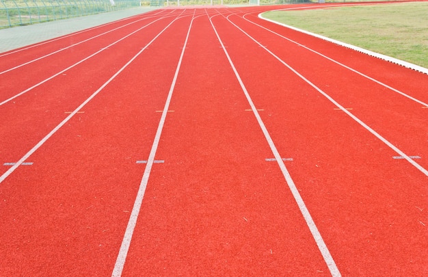 pista de corrida no campo de futebol