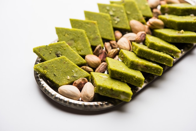 Pista Katli, Burfi, barfi, burfee ou bolo de pistache