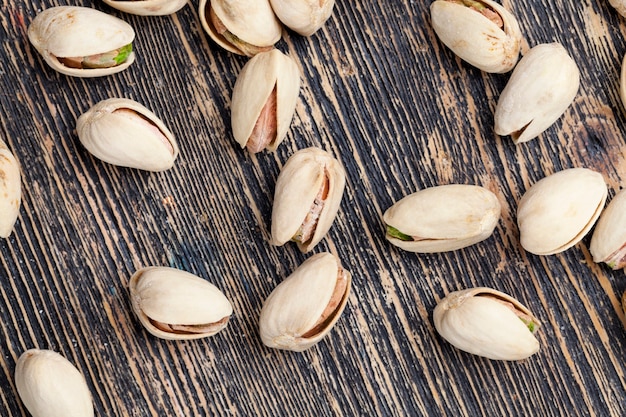 Pistachos salados y tostados, pistachos tostados en sal para realzar el sabor