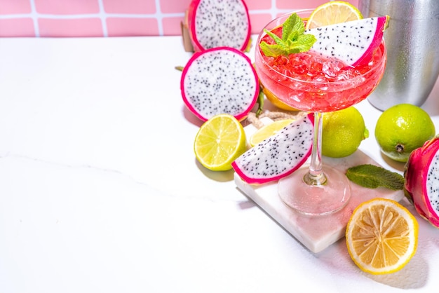 Pitahaya oder Drachenfrucht Martini