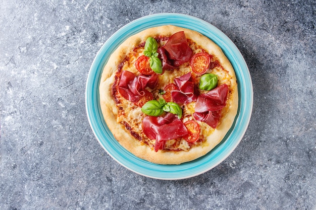 Pizza con bresaola