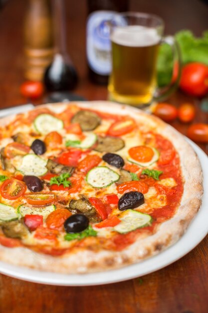 Pizza com azeitonas e queijo das pimentas