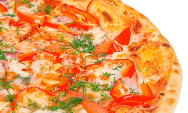 Pizza crujiente de oro con pimientos