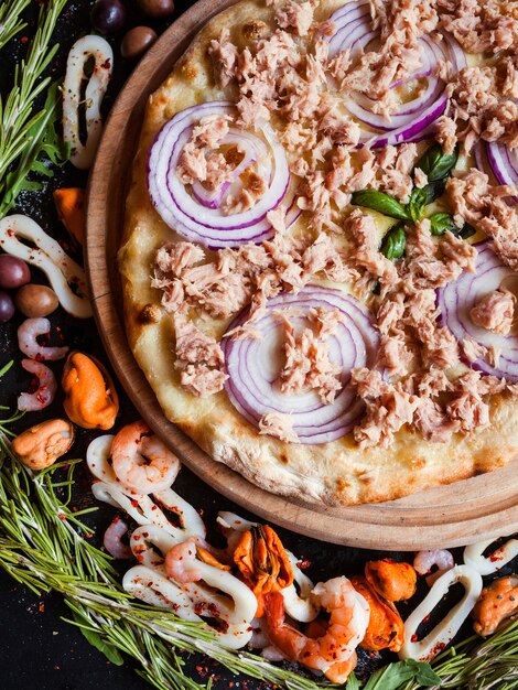 Pizza de atum, refeição quentinha deliciosa de frutos do mar