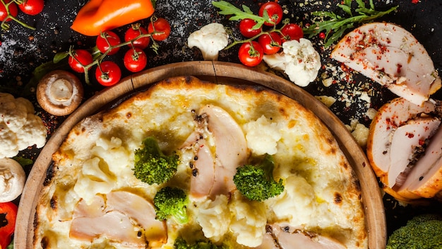 Pizza de couve-flor com brócolis dieta proteína vegetal