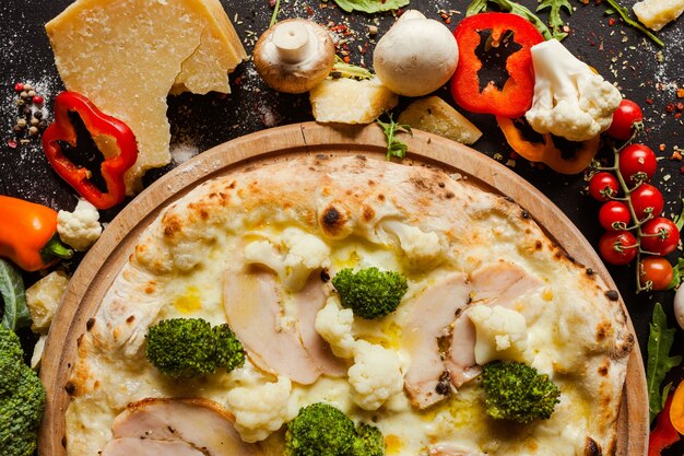 Pizza de couve-flor com brócolis dieta proteína vegetal