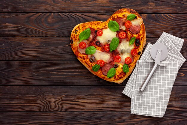 Pizza en forma de corazón, diseño de San Valentín