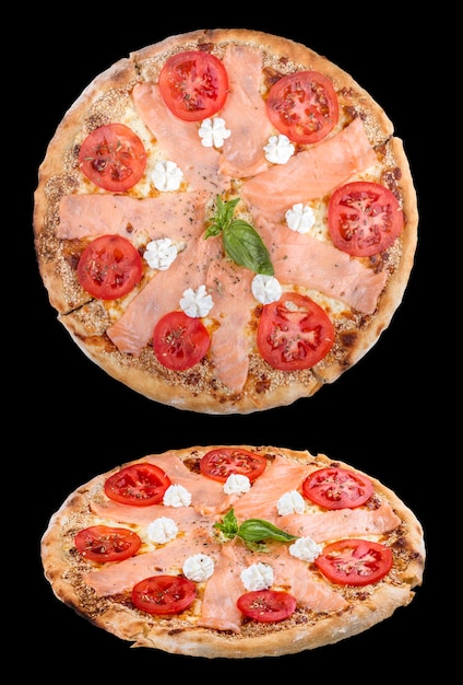 Pizza mit Lachs-Philadelphia-Käse und Provence-Sauce auf dunklem Hintergrund